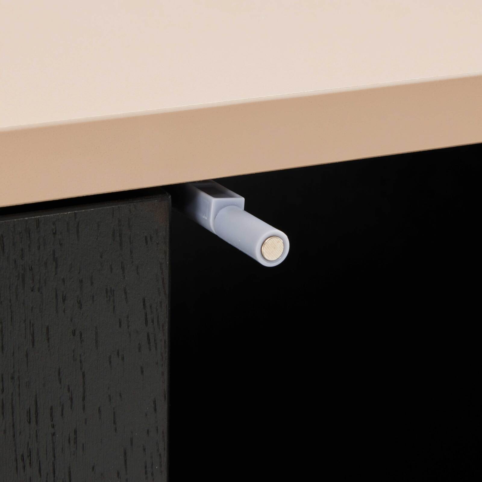 Buffet effetto legno con 3 ante, 140 cm