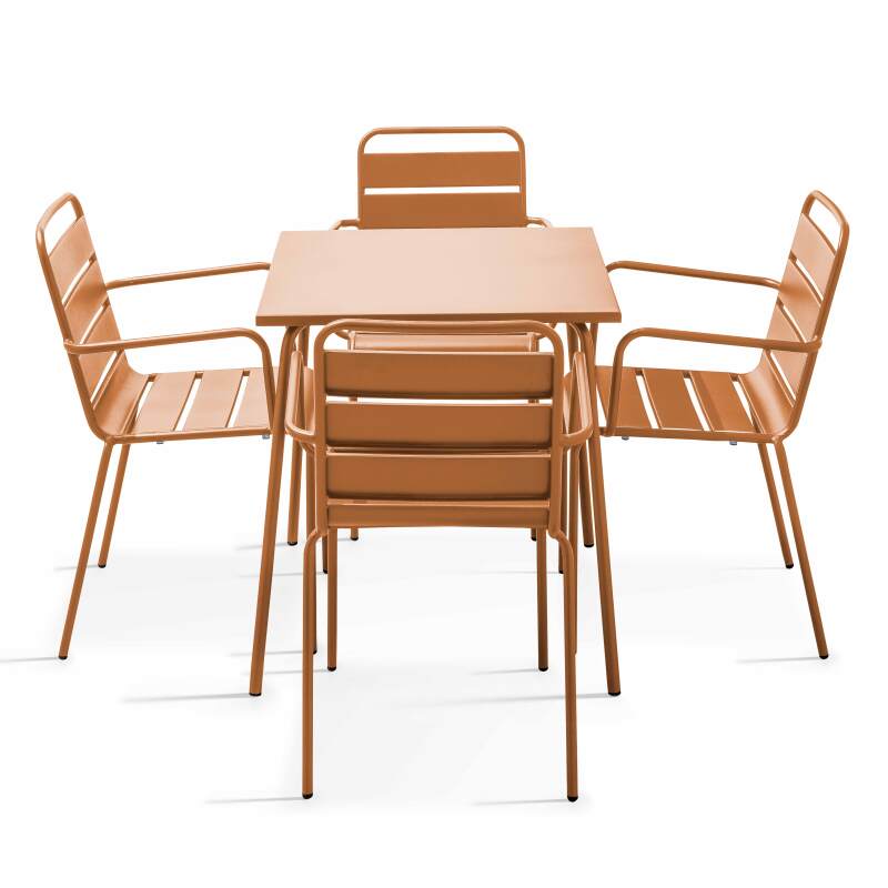 Tavolo da giardino quadrato in metallo 70x70 cm e 4 sedie con braccioli