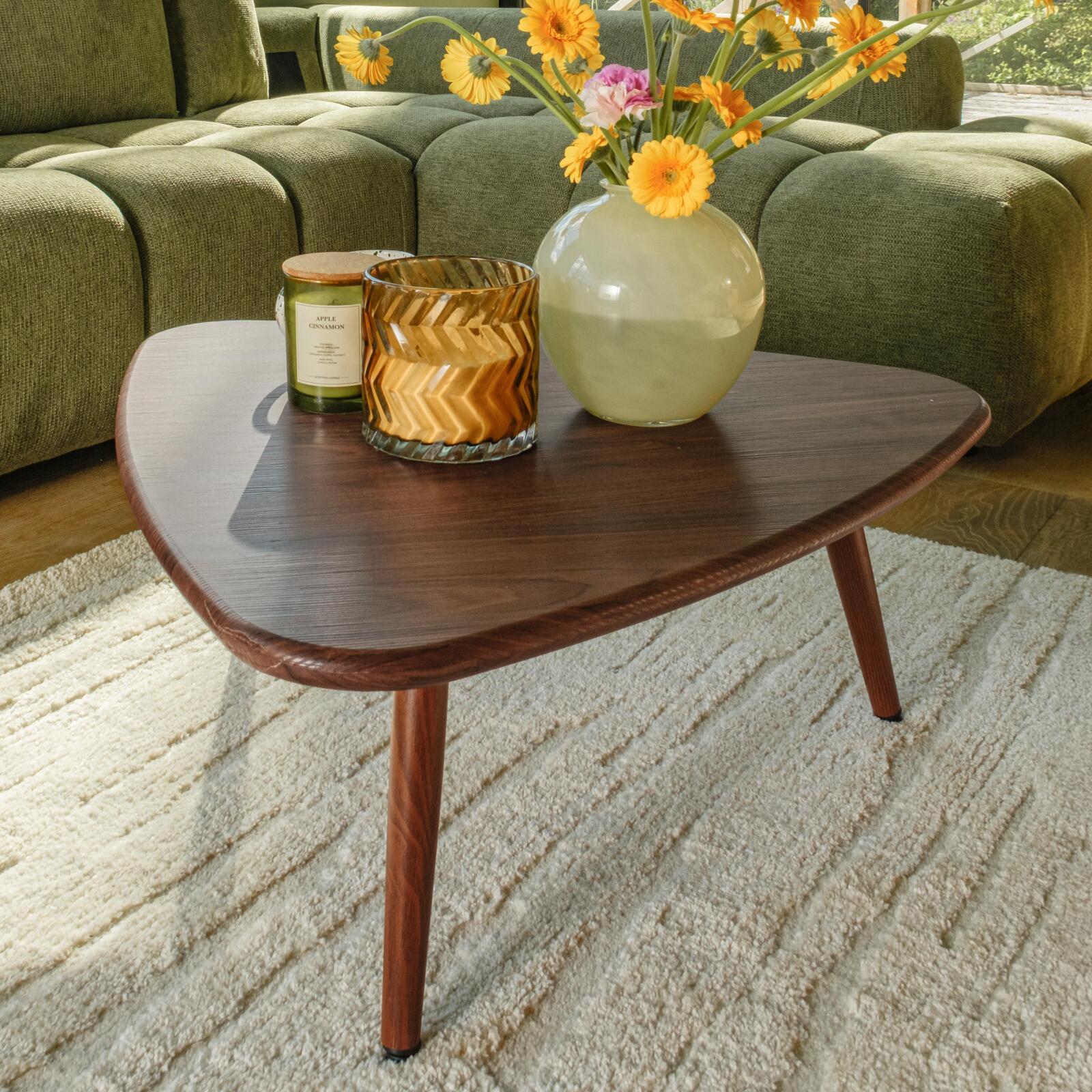 Tavolino da salotto effetto legno triangolare 85x81 cm Tavolino da salotto effetto legno triangolare 85x81 cm