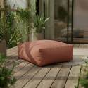 Divano modulare a righe da esterno 4 posti con 2 poltrone, 1 poltrona angolare, 1 chaise longue e 1 pouf
