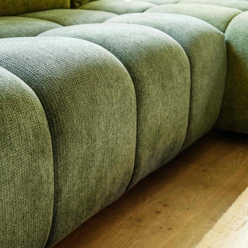 Divano angolare 3 posti in tessutocon chaise longue destra e cuscini