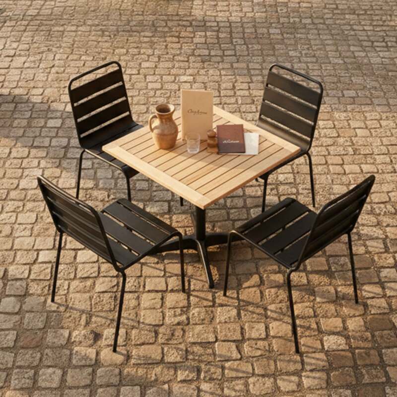 Tavolo da giardino bistrot quadrato in legno 70x70 cm e 4 sedie in metallo