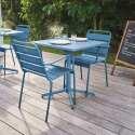 Tavolo da giardino bistrot in metallo quadrato inclinabile 70x70 cm e 2 sedie con braccioli