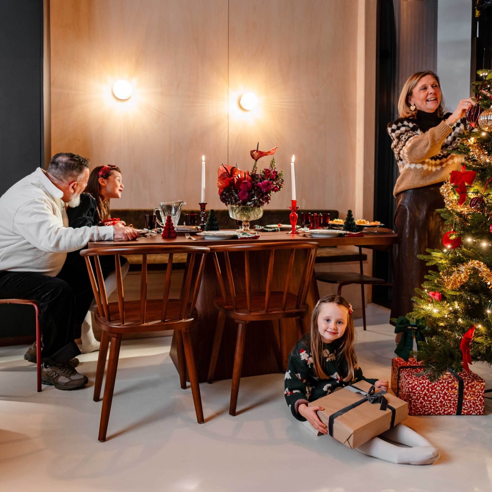 Sedie in legno di olmo traforato - Set di 2