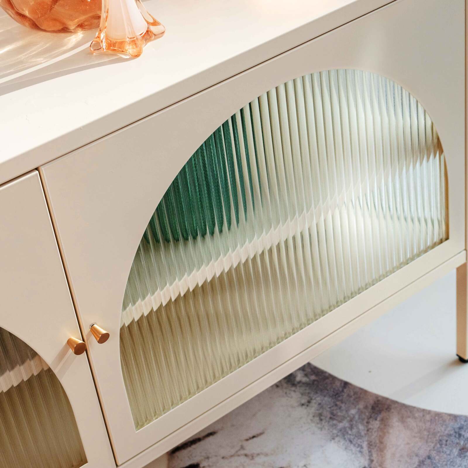 Mobile TV 115 cm in metallo stile moderno