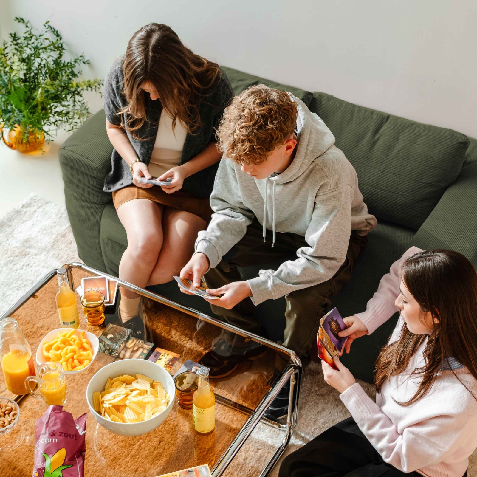 Divano 2 posti in tessuto a coste con cuscini