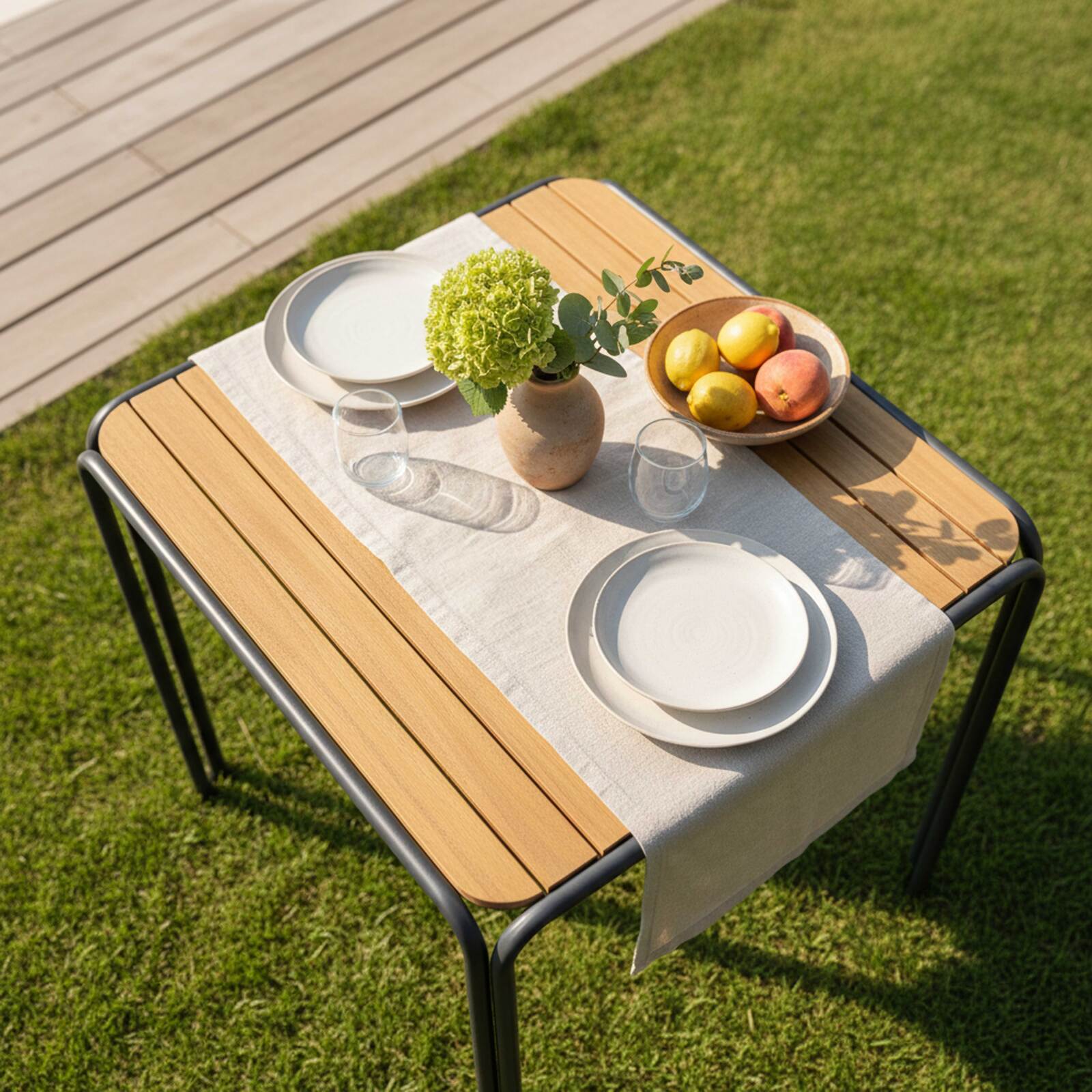 Tavolo da giardino bistrot quadrato in metallo y polywood per 2 persone 70x70 cm