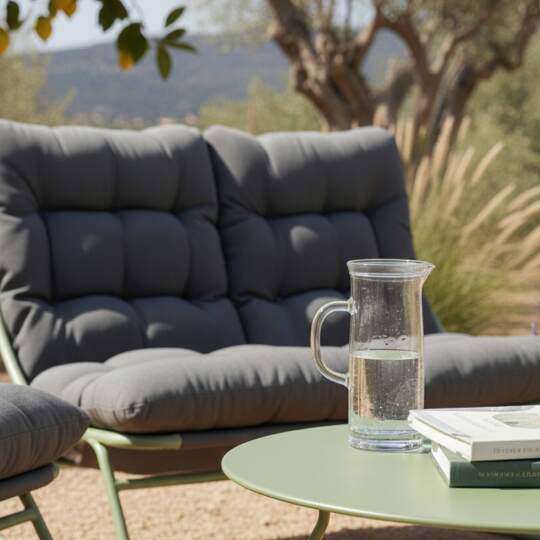 Mobile da giardino in metallo a 4 posti con 1 divano, 2 poltrone e tavolino | Oviala