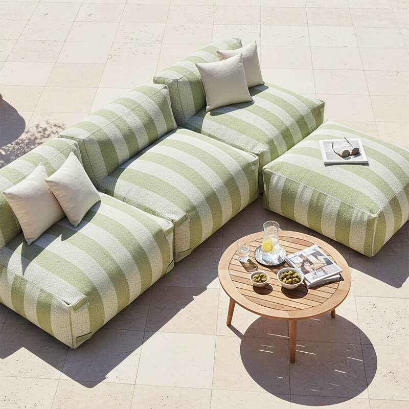 Divano modulare da esterno a righe 4 posti con 3 poltrone e 1 pouf (3/6)