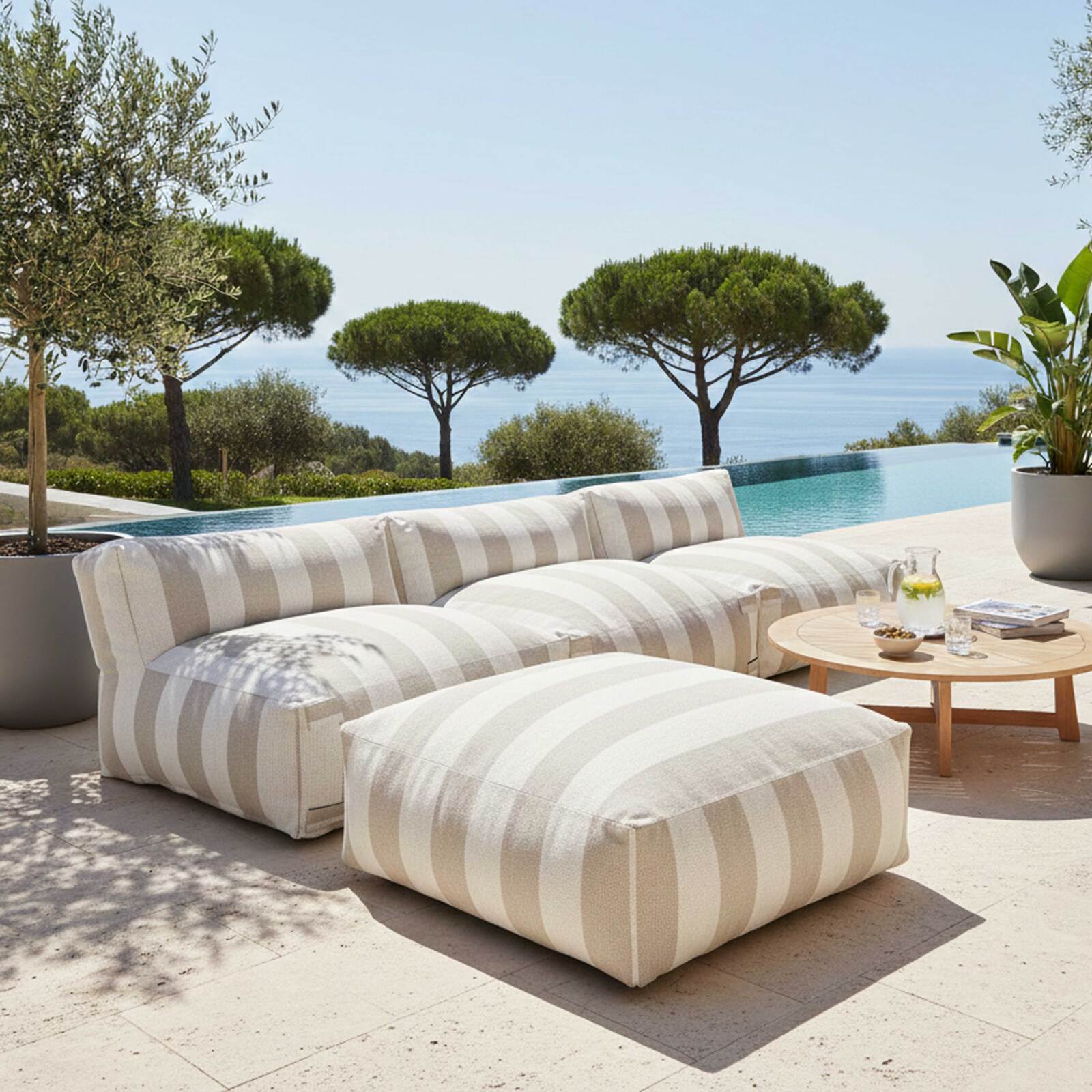Divano modulare da esterno a righe 4 posti con 3 poltrone e 1 pouf