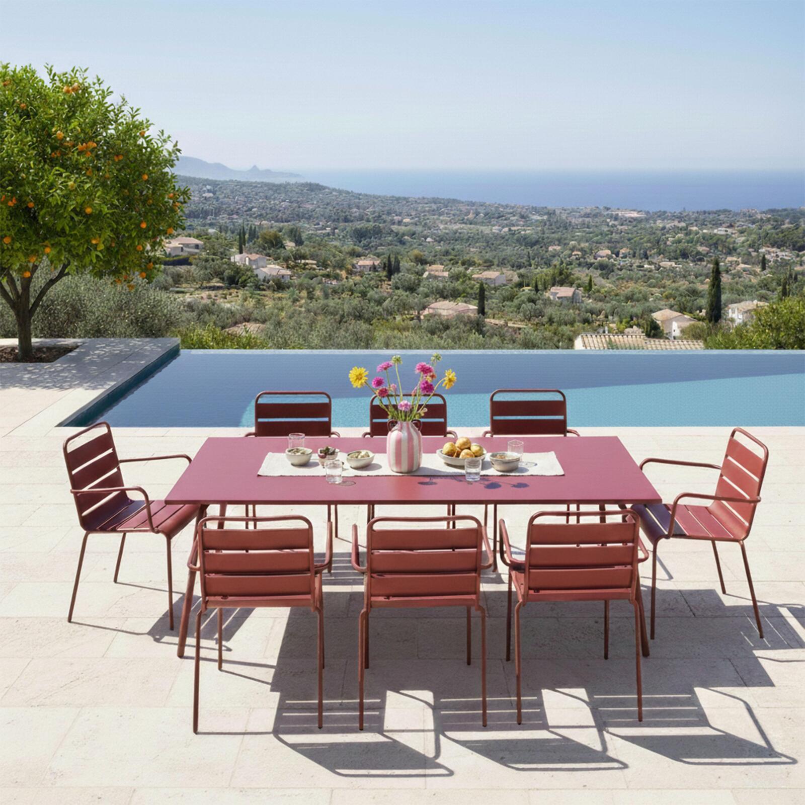 Tavolo da giardino in metallo 180x90 cm e 8 sedie con braccioli