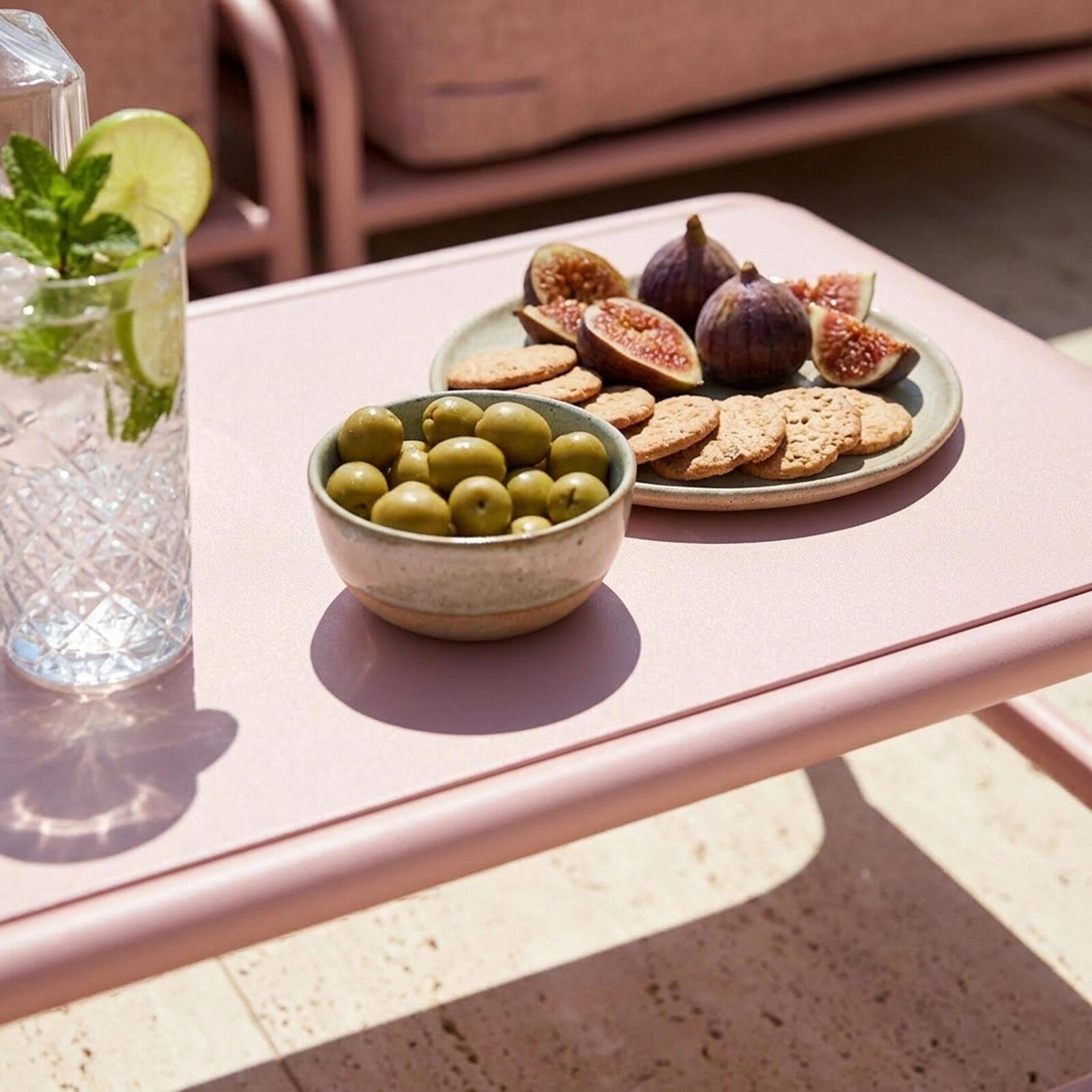 Tavolino piccolo da esterno rettangolare in metallo 85x40x30 cm