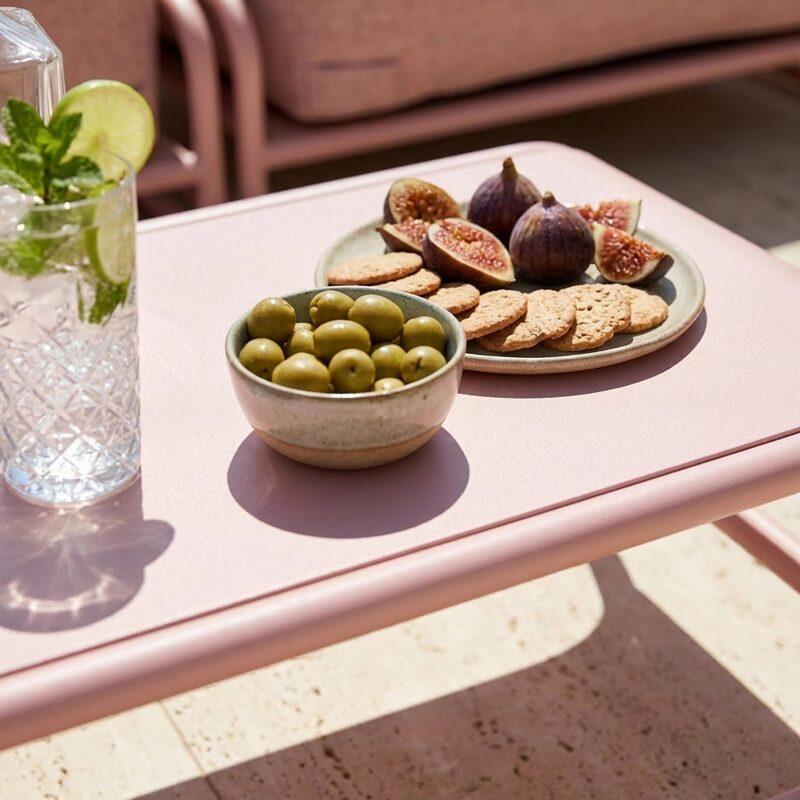 Tavolino piccolo da esterno rettangolare in metallo 85x40x30 cm (2/7)