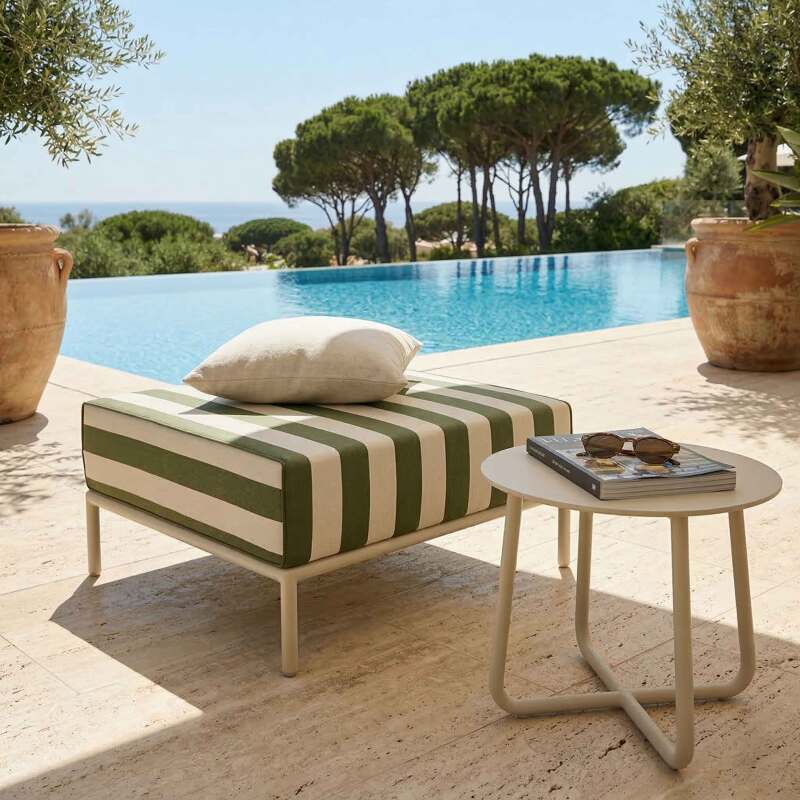 Pouf a righe per divano modulare da esterno (2/6)