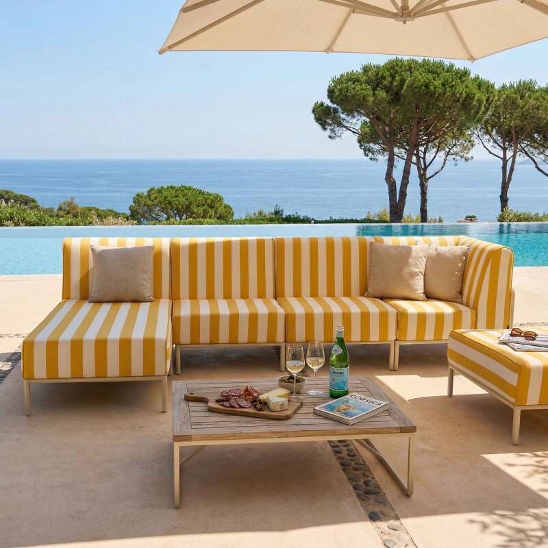 Divano modulare da esterno a righe 5 posti con 2 poltrone, 1 poltrona angolare, 1 chaise longue e 1 pouf (3/8)
