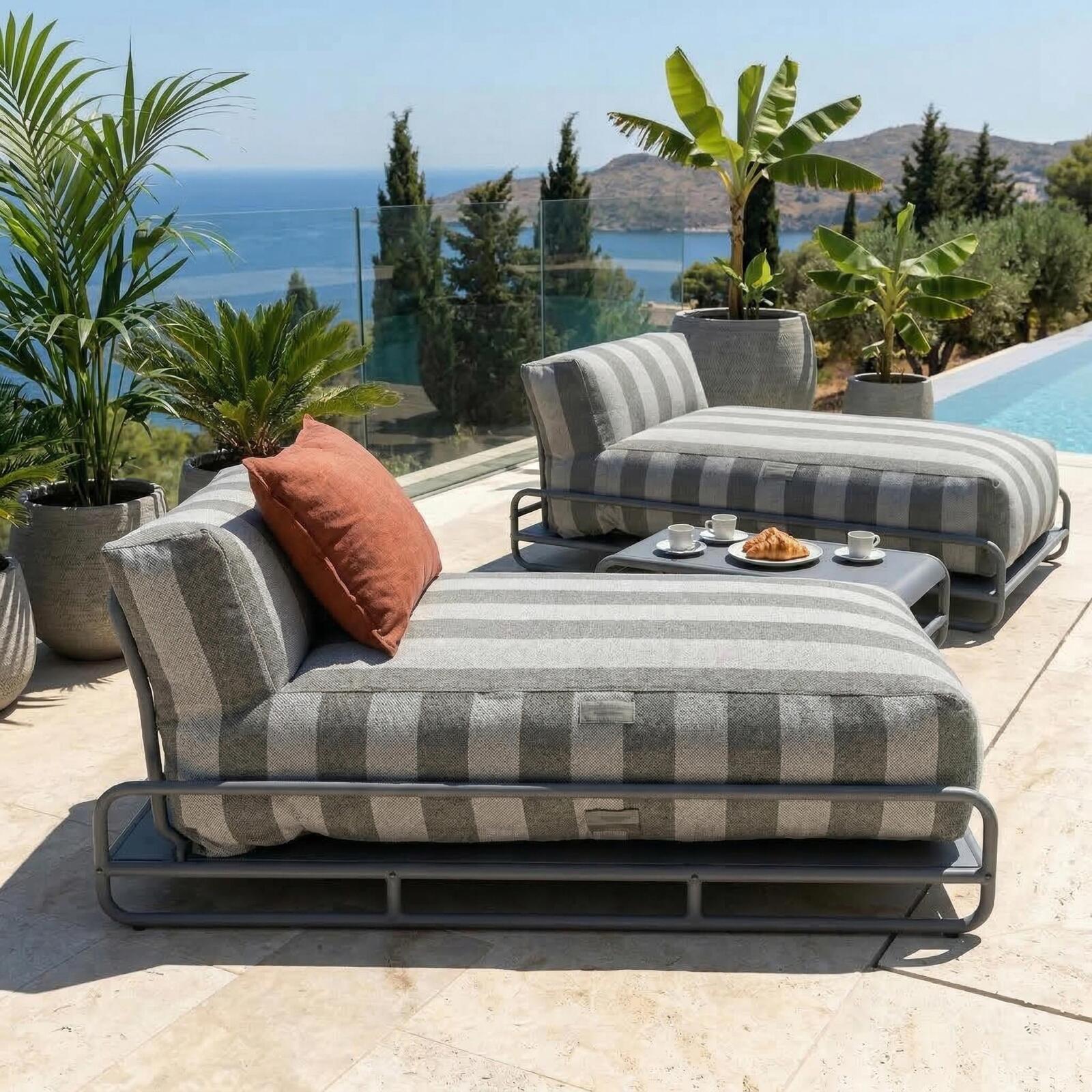 Divano modulare da esterno a 2 posti con struttura, 2 chaise longue a righe e tavolino