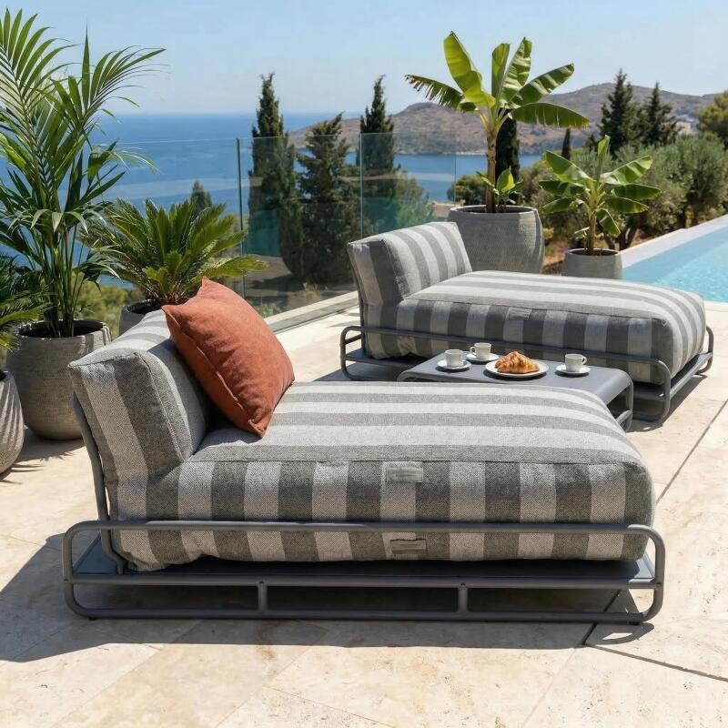 Divano modulare da esterno a 2 posti con struttura, 2 chaise longue a righe e tavolino (4/7)