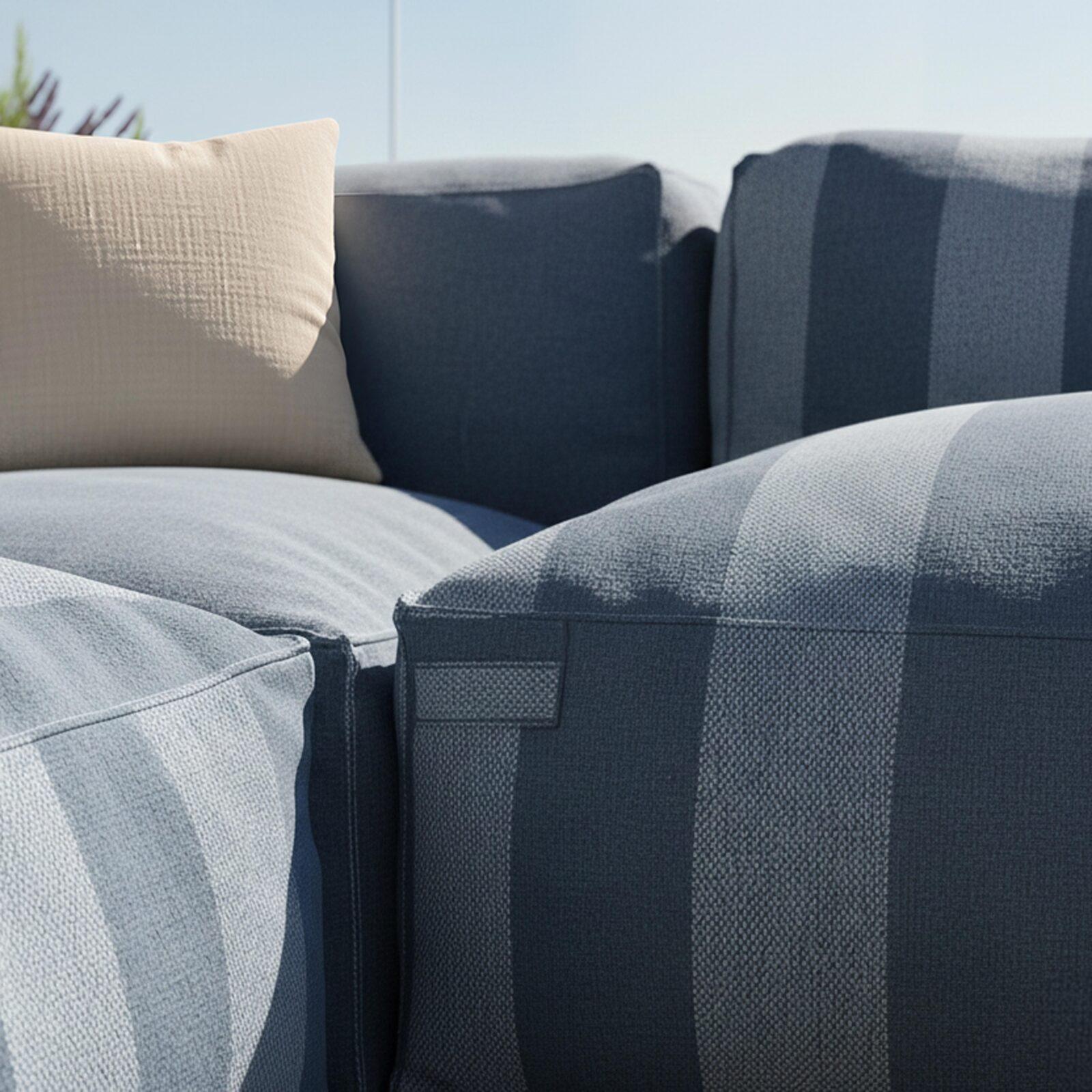 Divano modulare da esterno a righe 4 posti con 1 poltrona, 2 poltrone angolari e 1 pouf