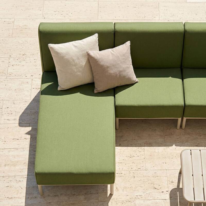 Divano modulare da esterno 6 posti con 3 poltrone, 1 poltrona angolare, 1 chaise longue e 1 pouf (3/7)