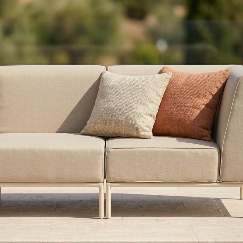 Divano modulare da esterno 5 posti con 2 poltrone, 2 poltrone angolari e 1 pouf (3/7)