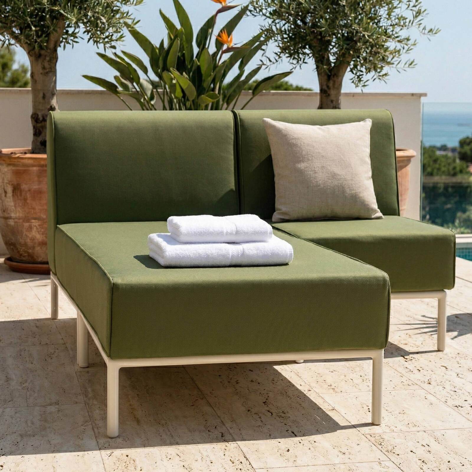 Divano modulare da esterno 2 posti con 1 poltrona e 1 chaise longue