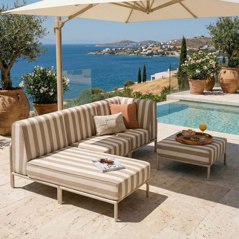 Divano modulare da esterno a righe 4 posti con 1 poltrona, 1 poltrona angolare, 1 chaise longue e 1 pouf