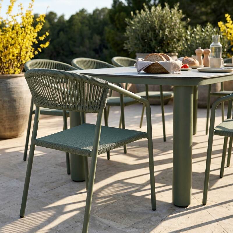 Tavolo da giardino struttura in alluminio per 8 persone 213x90 cm e 8 sedie in textilene (2/7)