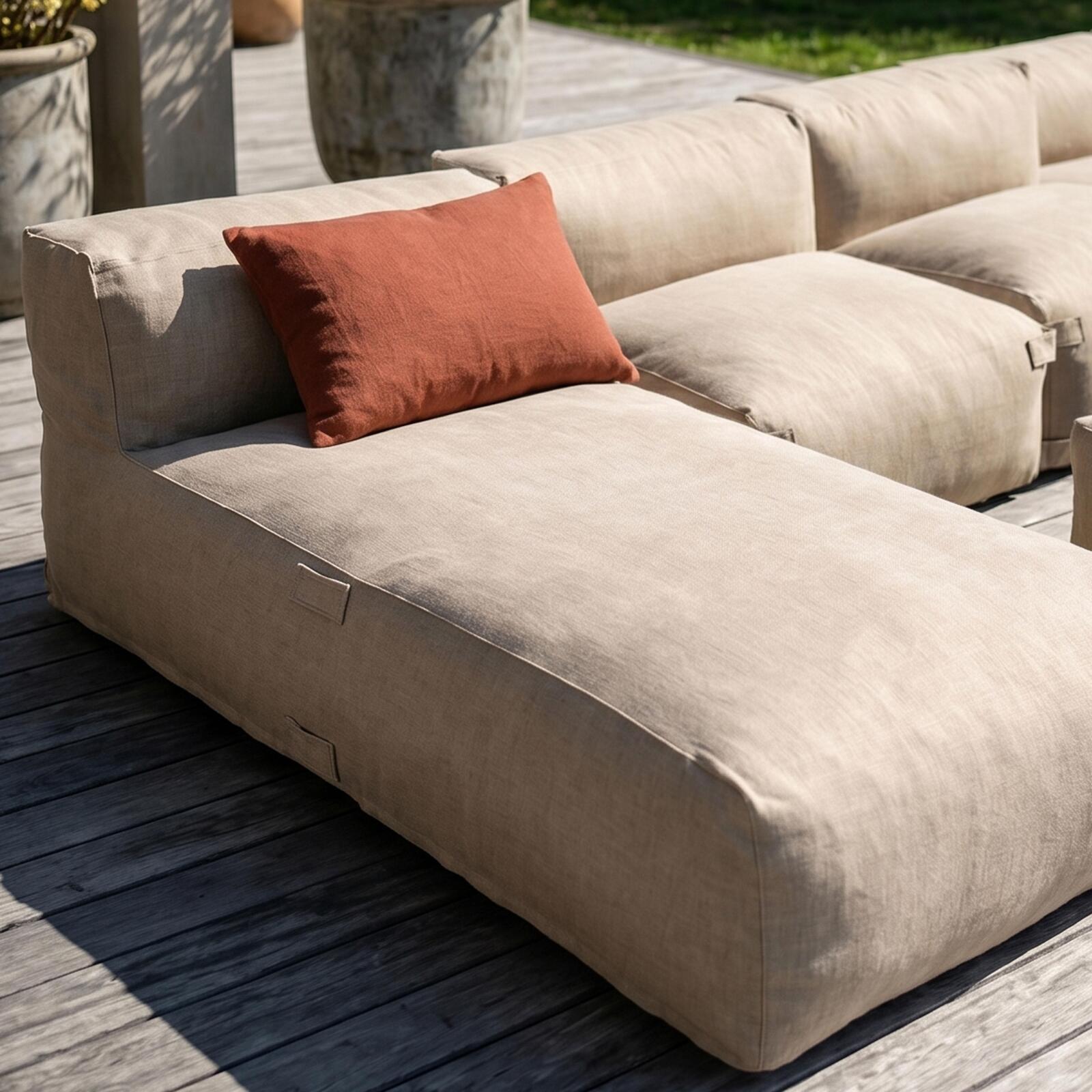 Divano modulare da esterno 7 posti con 5 poltrone, 1 poltrona angolare, 1 chaise longue e 1 pouf