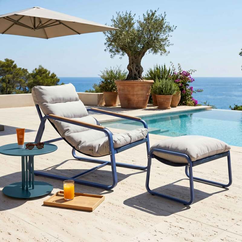 Poltrona relax da giardino in metallo e textilene con poggiapiedi