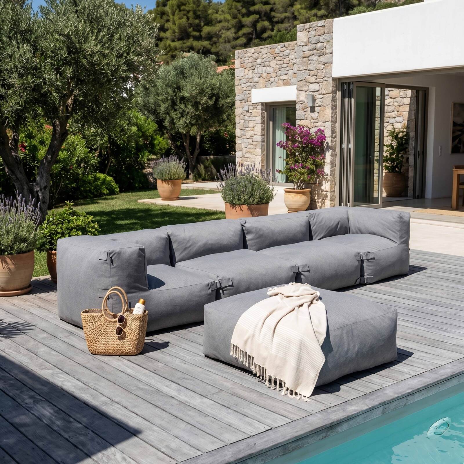 Divano modulare da esterno 4 posti con 2 poltrone, 2 poltrone angolari e 1 pouf