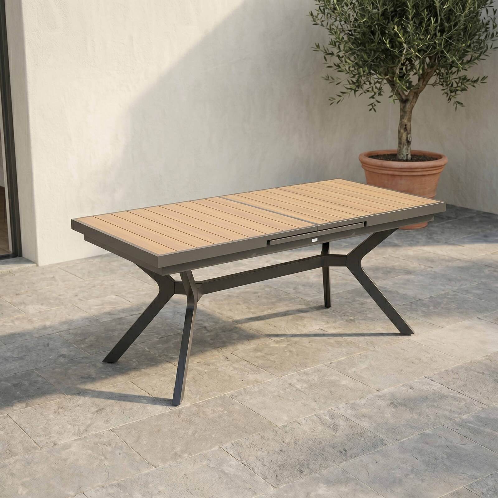 Tavolo da giardino allungabile in alluminio 187/250x90 cm e 10 sedie con braccioli in textilene