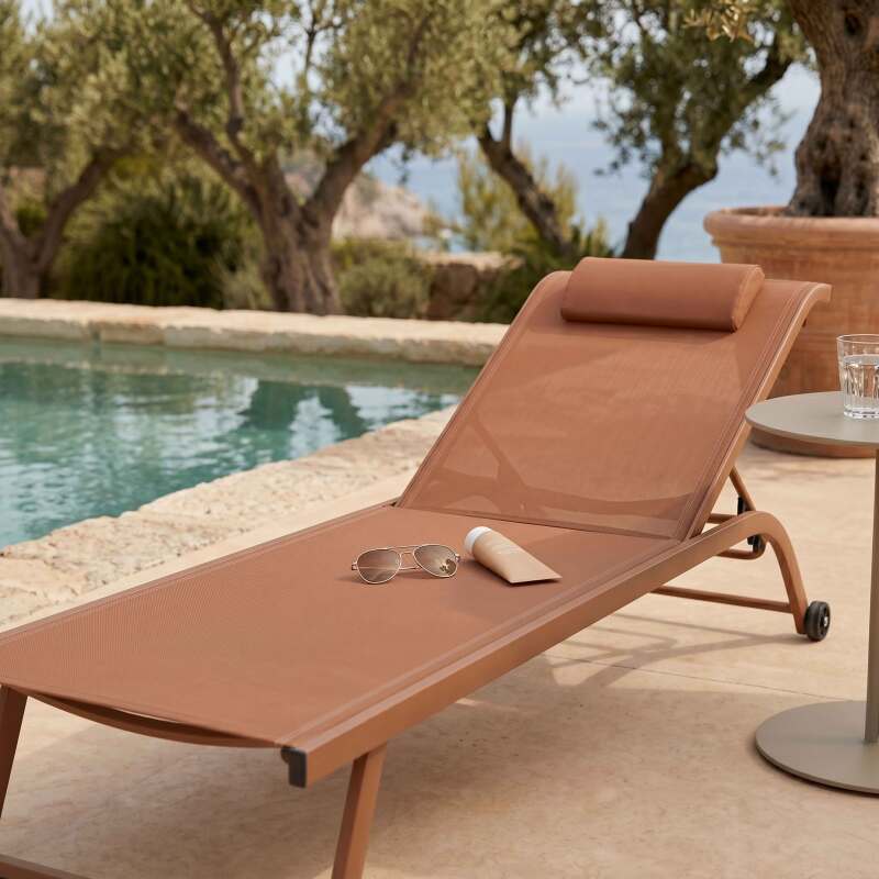 Sdraio da giardino in alluminio e textilene reclinabili 4 posizioni con ruote - Set di 2 (2/9)