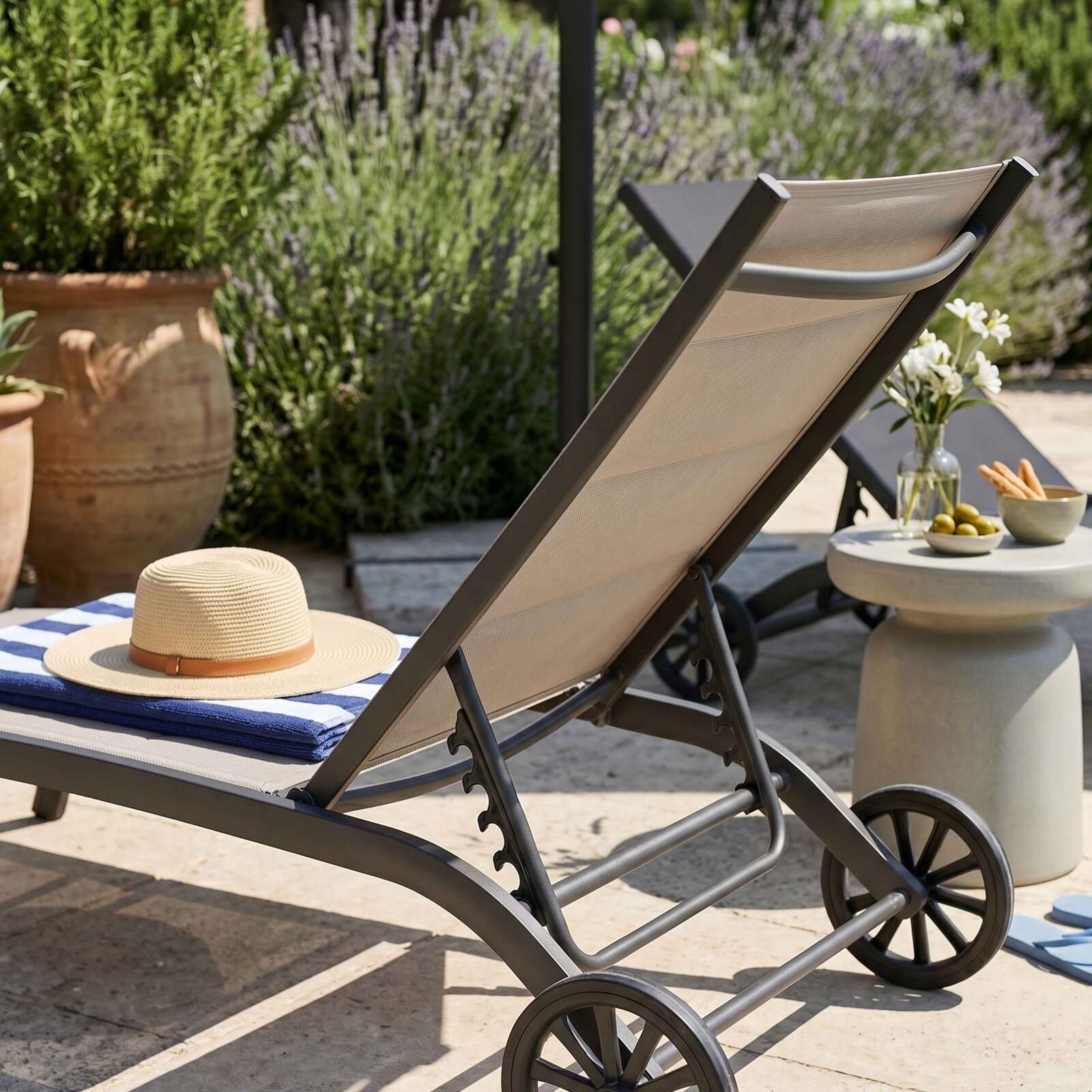Sdraio da giardino in alluminio e textilene reclinabili 4 posizioni con ruote - Set di 2