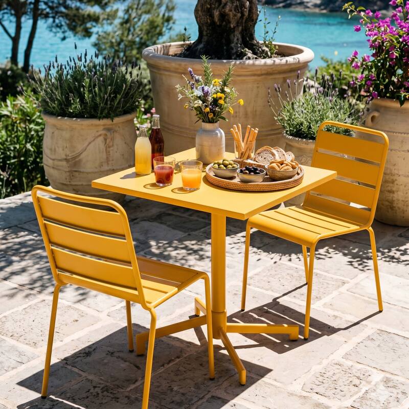 Tavolo da giardino bistrot quadrato inclnabile in metallo con piede incassato 70x70 cm e 2 sedie