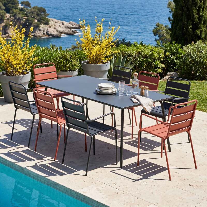 Tavolo da giardino in metallo 180x90 cm e 8 sedie spaiate con braccioli