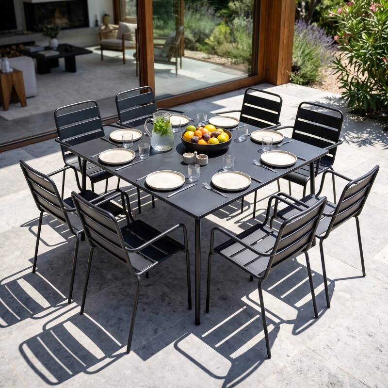 Tavolo da giardino quadrato in metallo 120x120 cm e 8 sedie con braccioli