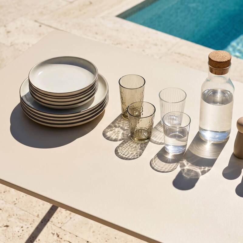 Tavolo da giardino in metallo per 6 persone 120x70 cm (2/7)