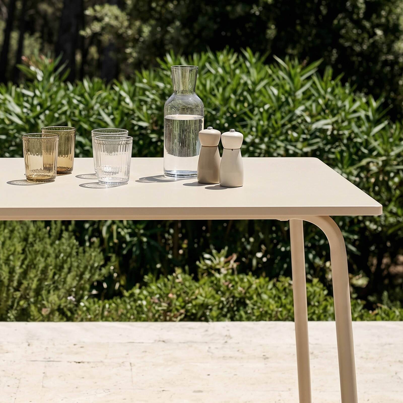 Tavolo da giardino in metallo per 6 persone 120x70 cm