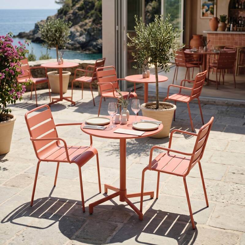 Tavolo da giardino bistrot rotonda inclinabile in metallo con piede incassato 70x70 cm e 2 sedie con braccioli (7/11)