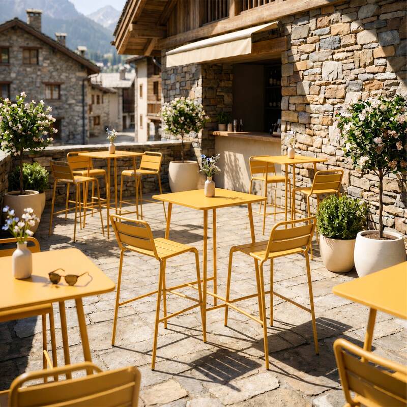 Tavolo alto da esterno bistrot quadrato in metallo 70x70 cm e 2 sedie alte (5/7)