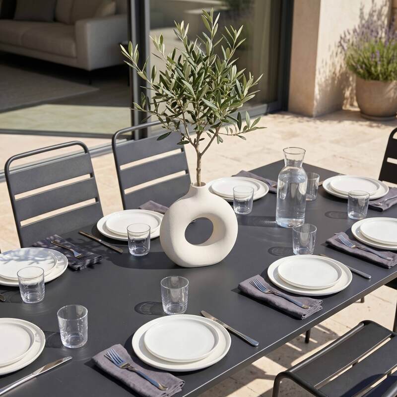 Tavolo da giardino rettangolare 180 x 90 cm e 8 sedie in metallo (2/7)