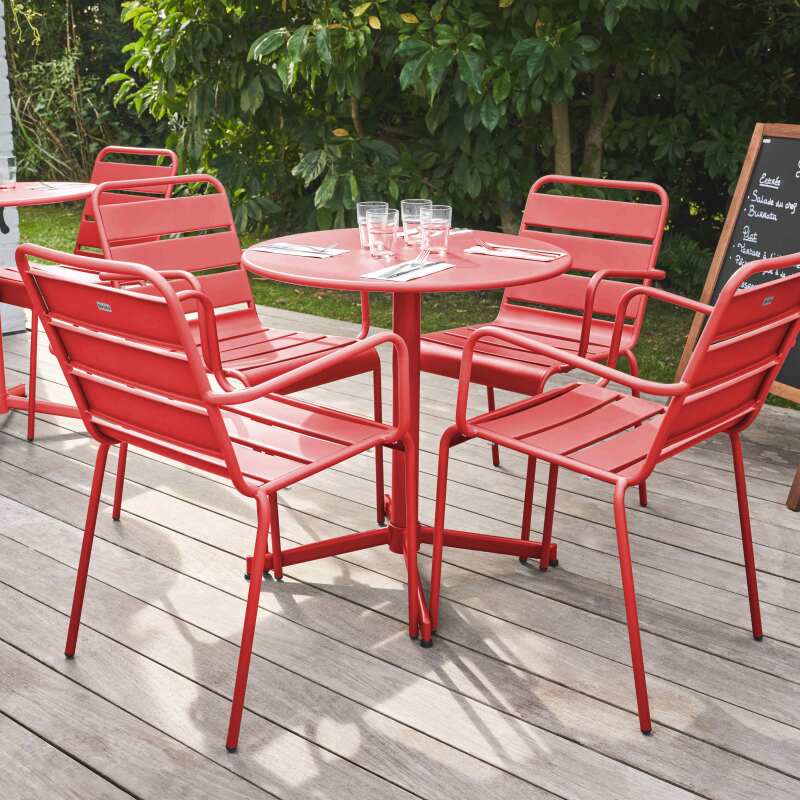 Tavolo da giardino bistrot rotondo inclinabile in metallo Ø70 cm e 4 sedie con braccioli - Lifestyle