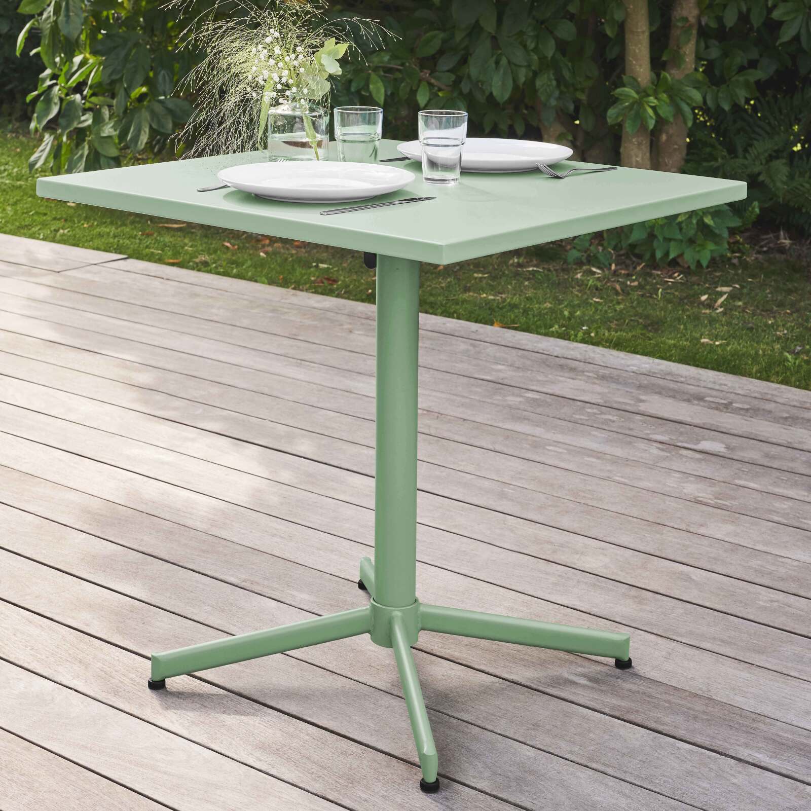 Tavolo da giardino quadrato reclinabile 70 x 70 cm + 4 sedie in metallo Tavolo da giardino quadrato reclinabile 70 x 70 cm + 4 sedie in metallo