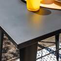 Tavolo alto da giardino 120 x 60 cm e 4 sgabelli in metallo nero opaco