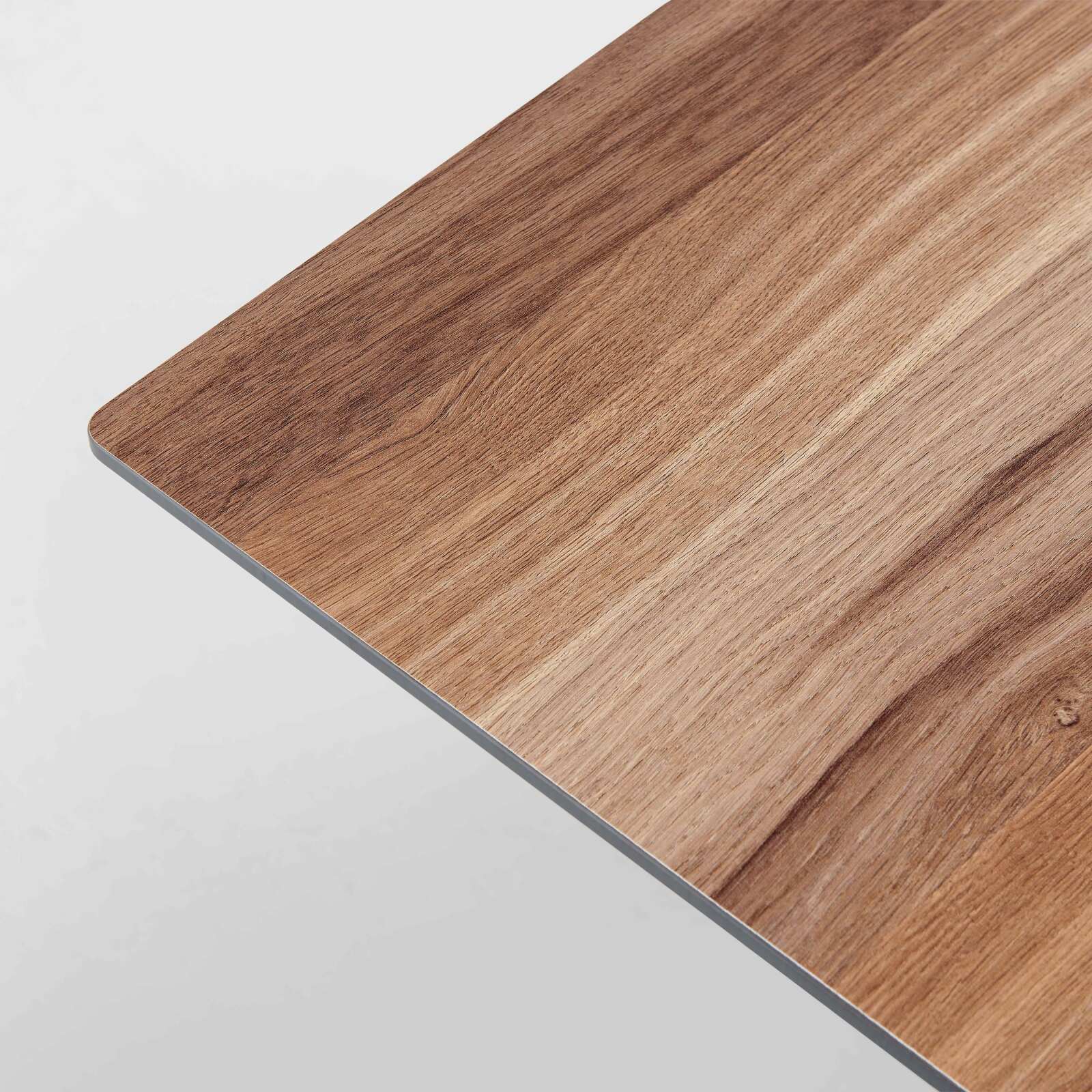 Tavolo inclinabile in laminato 70x70 cm con gamba nera e sedie in metallo