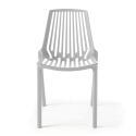 Sedia da giardino in plastica traforata